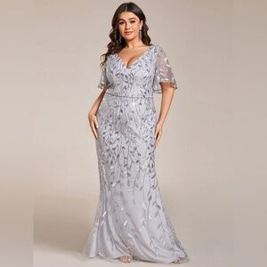 🆕 Fashion Plus Size V Neck Mermaid Sequin & Tulle Evening Dress